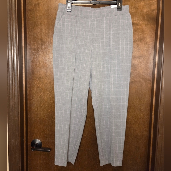 NWT Nine West Gray & Pink Checkered Crop Pants - Picture 1 of 11